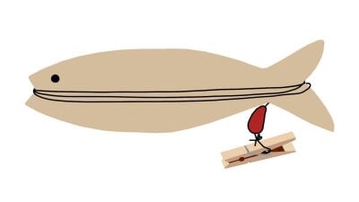 Tegning av en brun figur formet som en fisk med et snøre surret fra munn til halefinne. En klupe med dupp er festet i enden av snoren. 